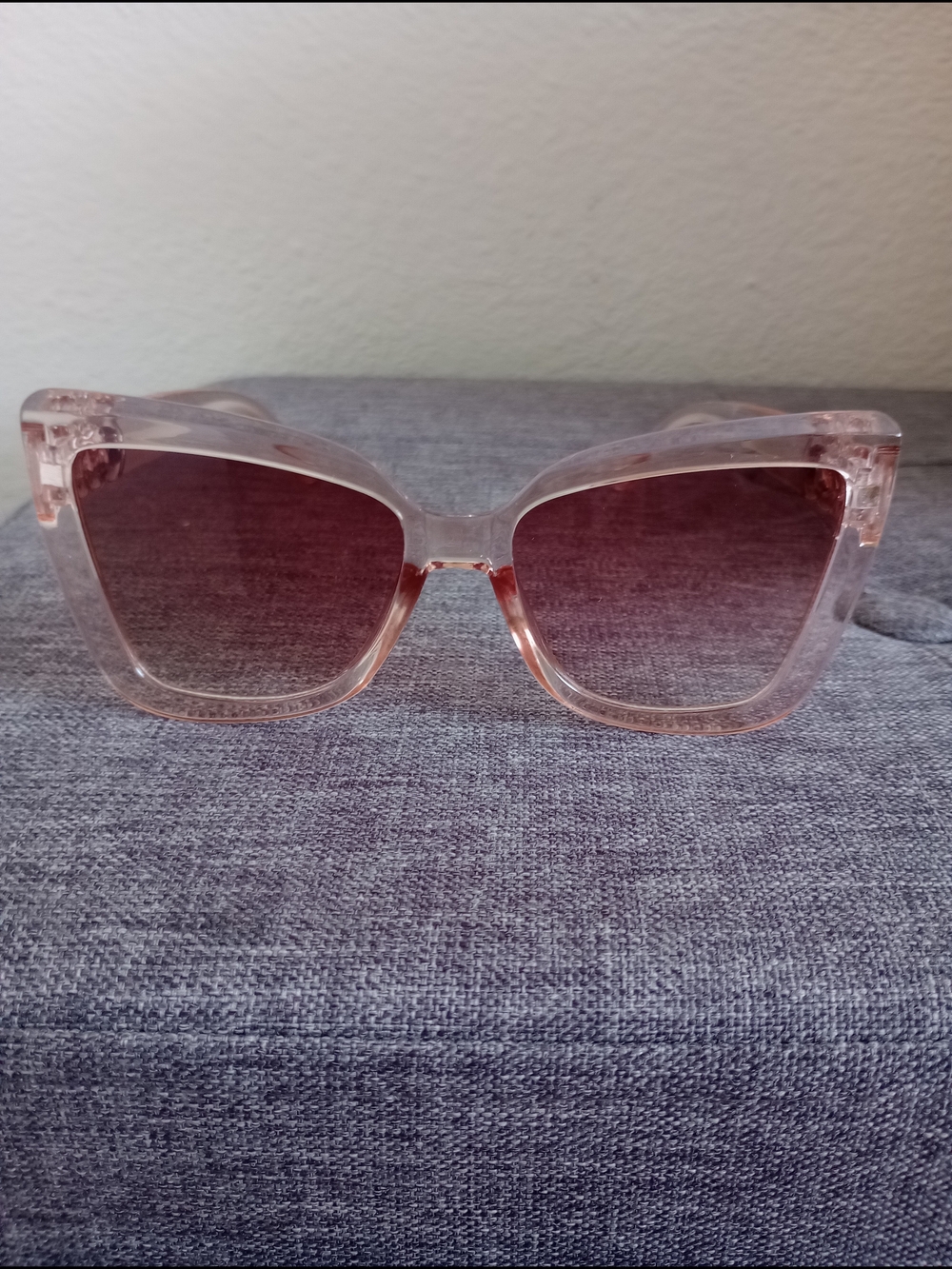 New Transparent Pink Women's Fashion Sunglasses with Subtle Shine